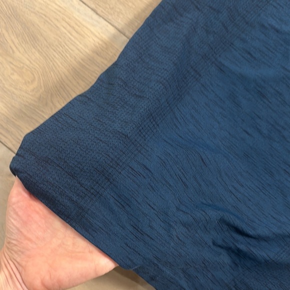 Under Armour Men's Seamless Threadborne Heat Gear Blue short sleeve shirt - Picture 3 of 11